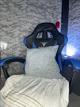 Chatroom XXX en direct de AlisSon__hot