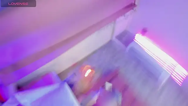 EmmaCrush: онлайн-секс-чат