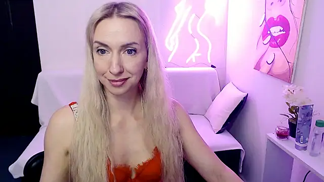 Chat XXX ao vivo de Cute_Smile_Shy