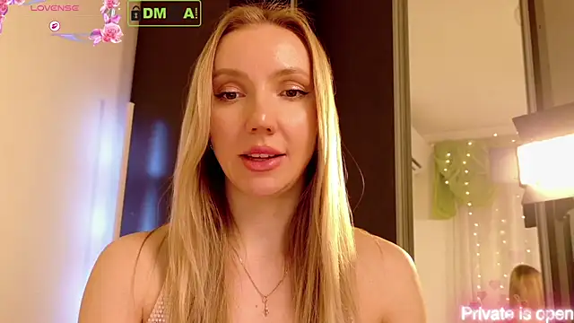 Chatroom XXX en direct de rina_asty