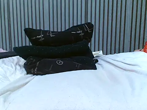 ROYALASS25のライブXXXチャット