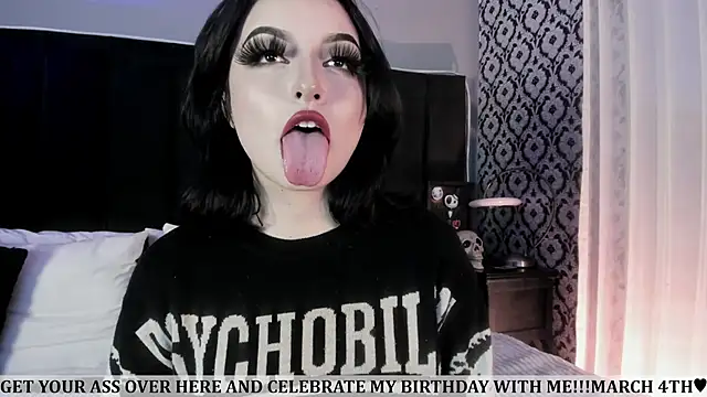 Adeelinee Adlı Modelin Canlı XXX Sohbeti