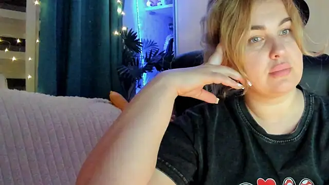 Chat +18 de CoraSwon ao vivo