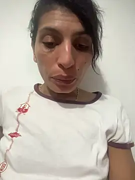 ImCrazzy Adlı Modelin Canlı XXX Sohbeti