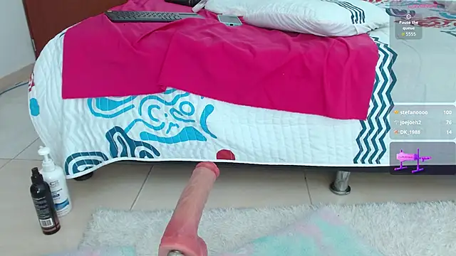 Chat +18 de Emelyross_ ao vivo