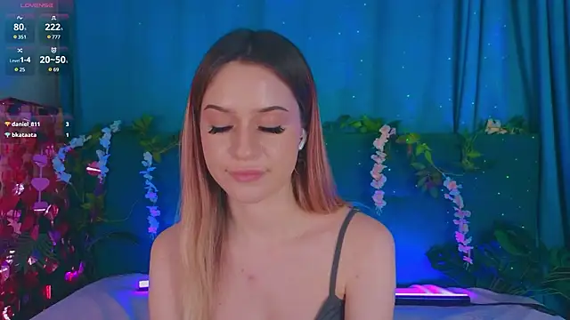 Chat XXX ao vivo de AlinaWalters