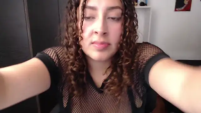 Candeepp Adlı Modelin Canlı XXX Sohbeti