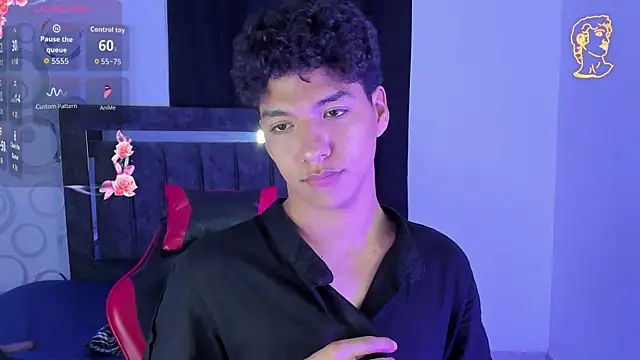 Pertunjukan Kamera Web Maximiliano_Khalil