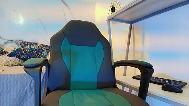 Show modela XanderGrey8 na web-kameri