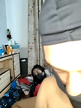 Chat +18 de Curvy_Simran ao vivo