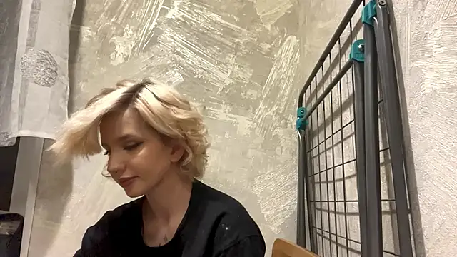 ProMilly Adlı Modelin Canlı XXX Sohbeti