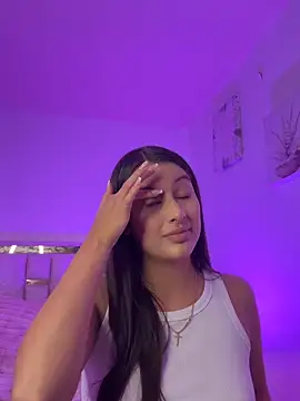 Chatroom XXX en direct de cloee_johnson