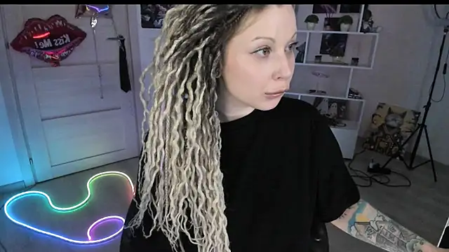 Chat XXX en directo de HoneySallyMoore