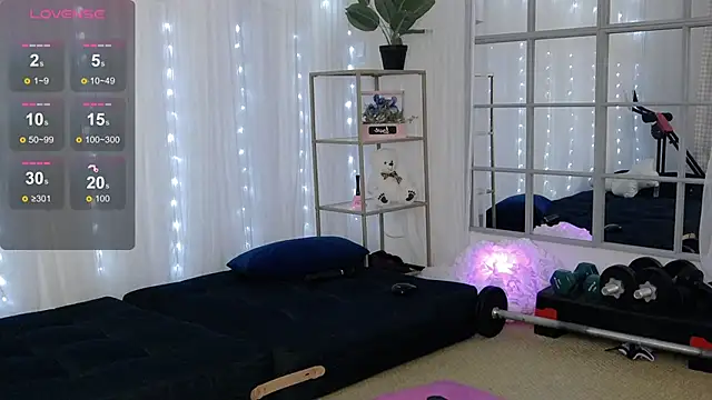 SarahRaynex live XXX chat