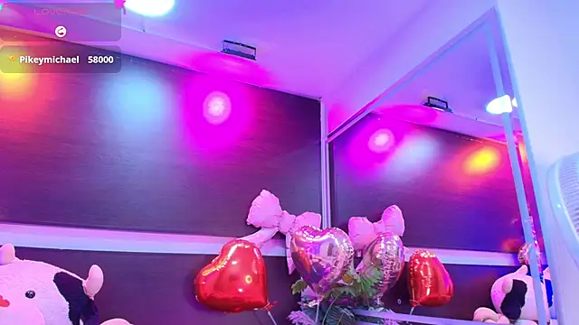 Chat +18 de Cammi_wagner ao vivo