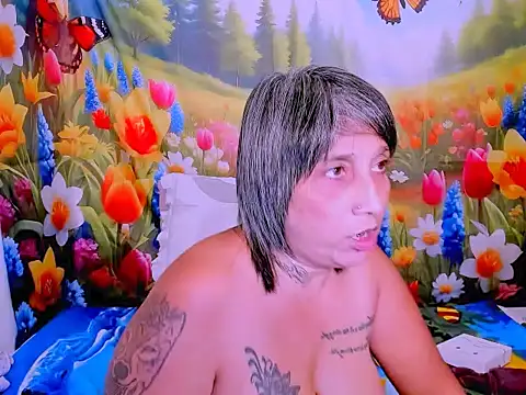 indianroxyn Live XXX chat