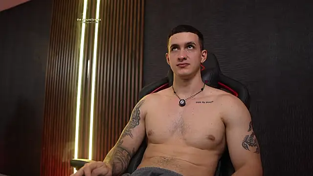 JacksonOlsenn Live XXX Chat