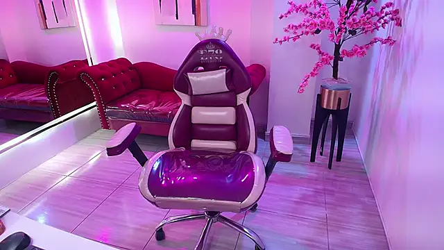 Czat XXX na żywo – Emily_andrews