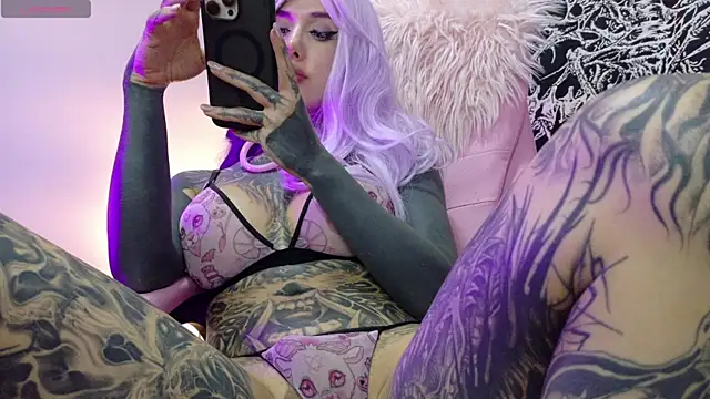 XXX chat uživo modela antoniaacxx