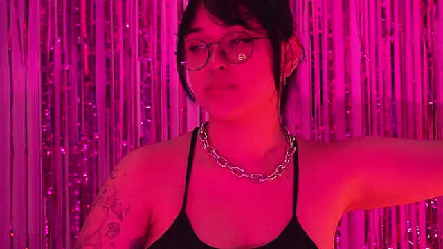 XXX chat uživo modela Gloomydoll