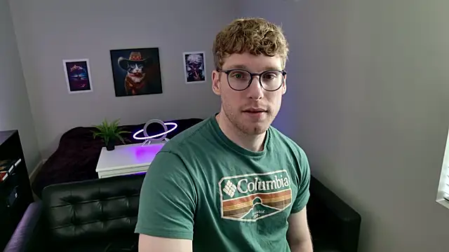 BlueEyedTallGuy94: διαδικτυακό σόου στην κάμερα