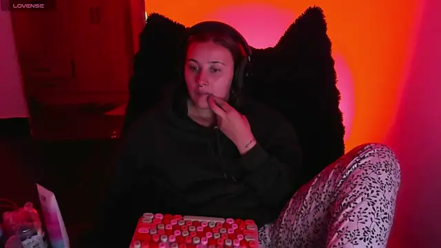 XXX chat uživo modela bonnie_moon_