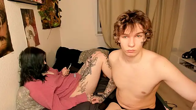 XXX chat uživo modela eva_sunshine_blue_eyes