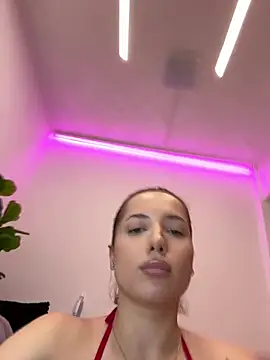 XXX chat uživo modela Angel__Vibe