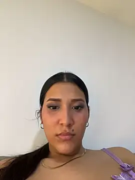 XXX chat uživo modela IsabellaJoness_