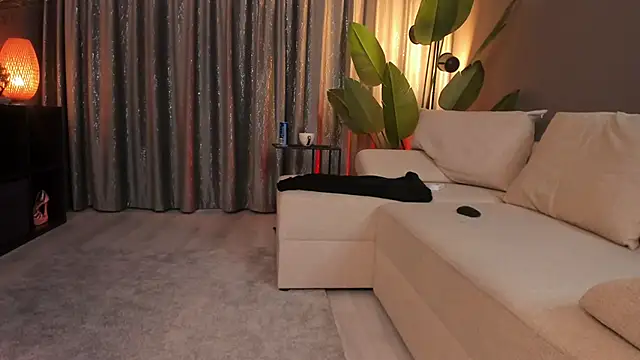 LunaMuze's Live XXX Chat