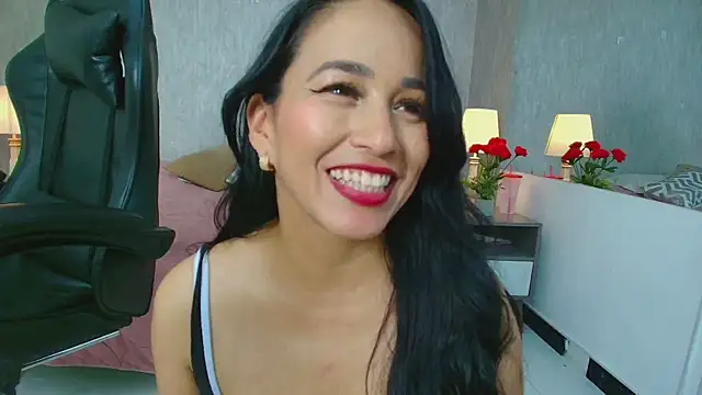 แชท XXX สดของ MeganDiamont_FG