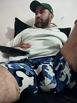 hairyandbigmann লাইভ XXX চ্যাট