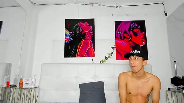 ahsly78Bryan's Live XXX Chat