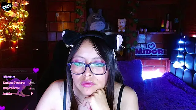 MidoriQuiinn Live XXX-chat