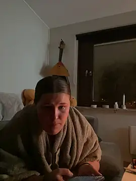 justsomeoneuknow – webcam-show