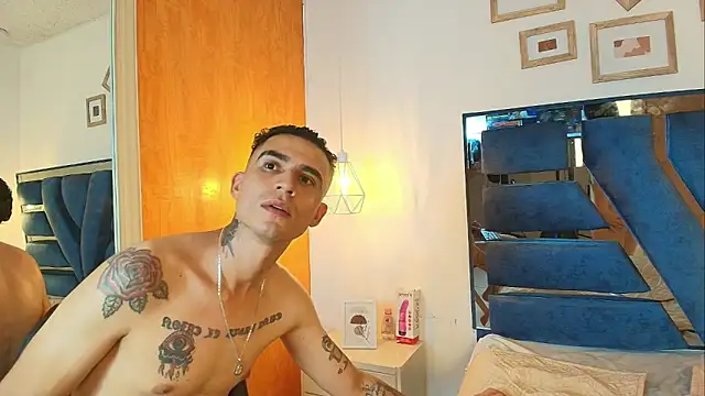 Irina_and_MaxのライブXXXチャット