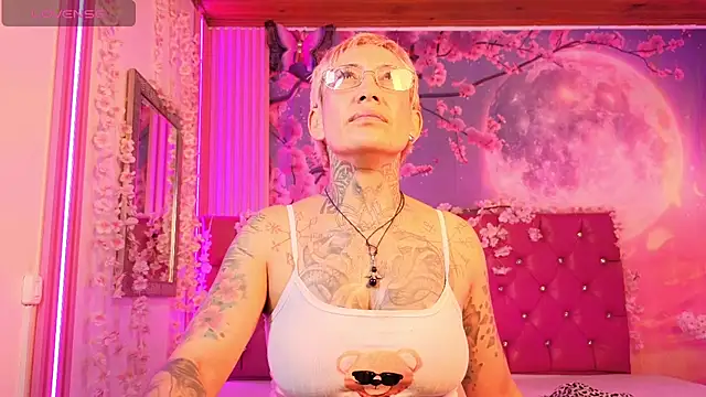 Everlyn_sexx Show Webcam