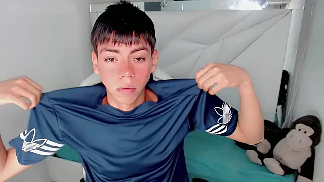 Chat +18 de Liarr_ ao vivo