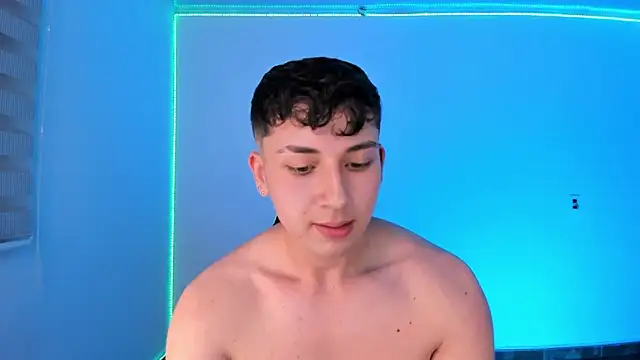 Chat XXX ao vivo de oliver_kyy