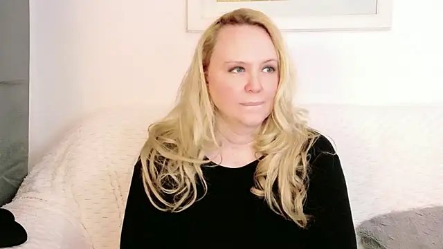 Sarah4youのライブXXXチャット