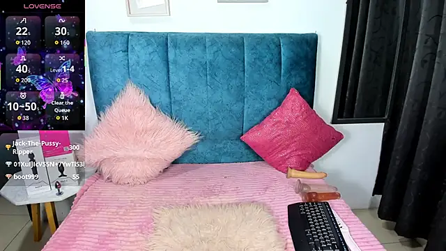 Samantha__F_W Adlı Modelin Canlı XXX Sohbeti