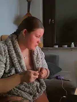 justsomeoneuknow Webcamshow