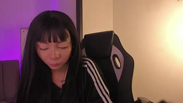 MelLove_のライブXXXチャット