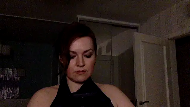 Chat XXX en directo de Ivoryne