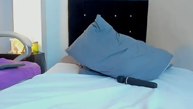 kathyajhonssのウェブカメラショー