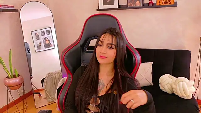 EmmyEvans1 Live XXX-chat