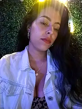 Luianna 现场XXX聊天