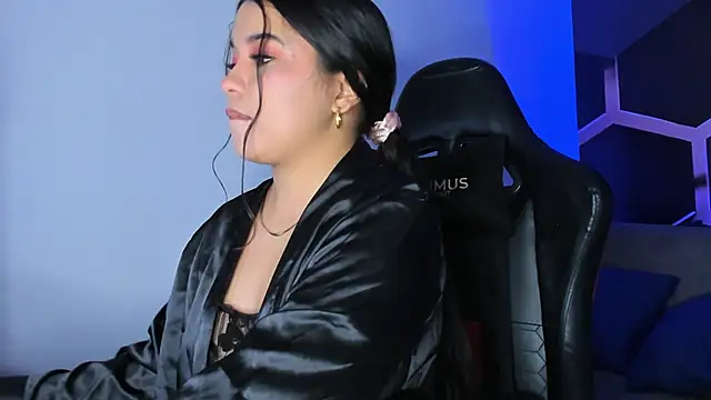 แชท XXX สดของ LunaWiill_