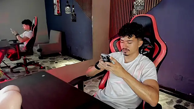 Chat XXX ao vivo de NicolaiKarav