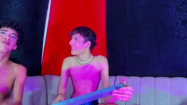 Webkamerová show Pleasure_boys_hot